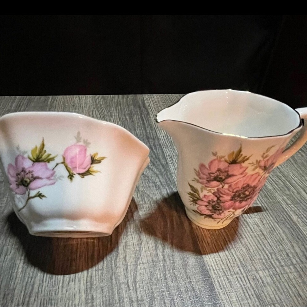 Creamer Sugar Bowl Pink Floral Design - Picture 2 of 6
